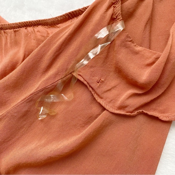 (PRICE FIRM) Flounce RuffleTank Top - Picture 9 of 10